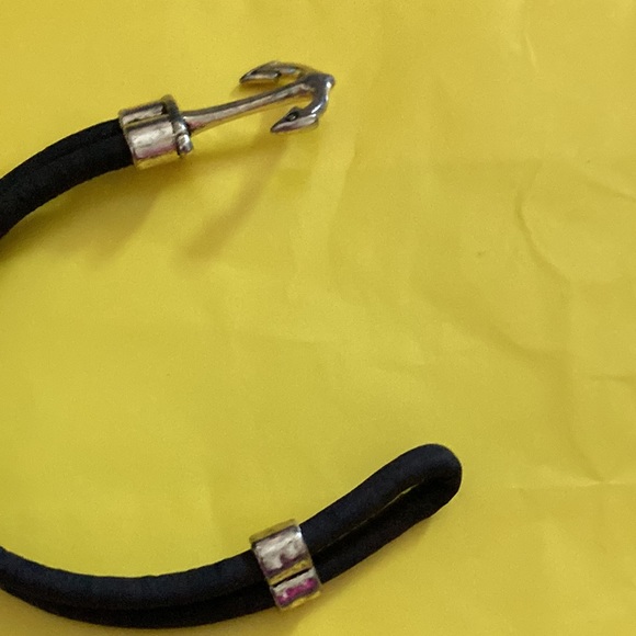 Handmade Cork Bracelet with skinny anchor hook - Picture 3 of 4